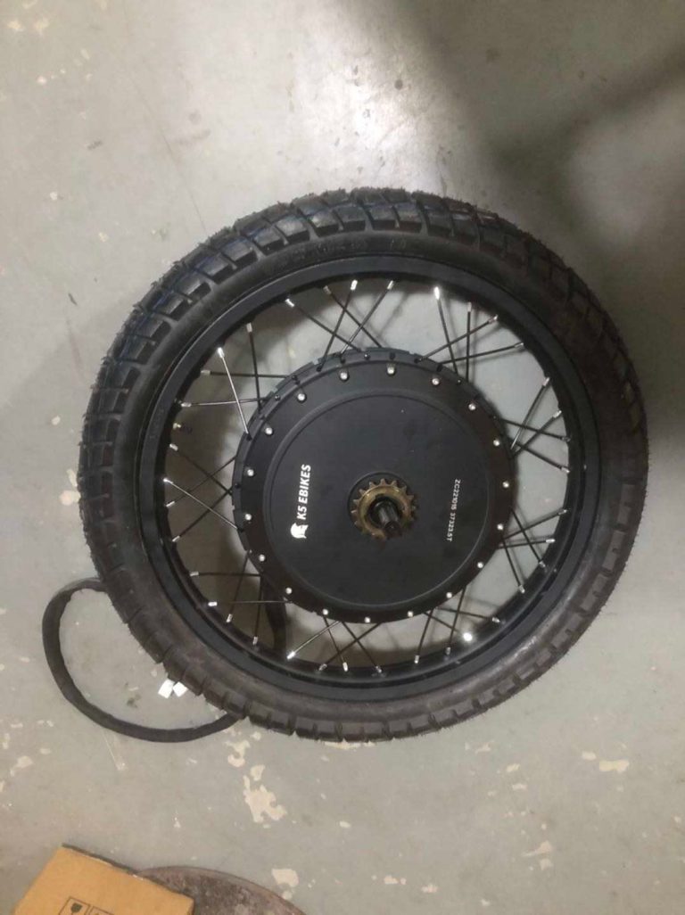 Stealth Bomber 21*3.0 Turtle tires OEM